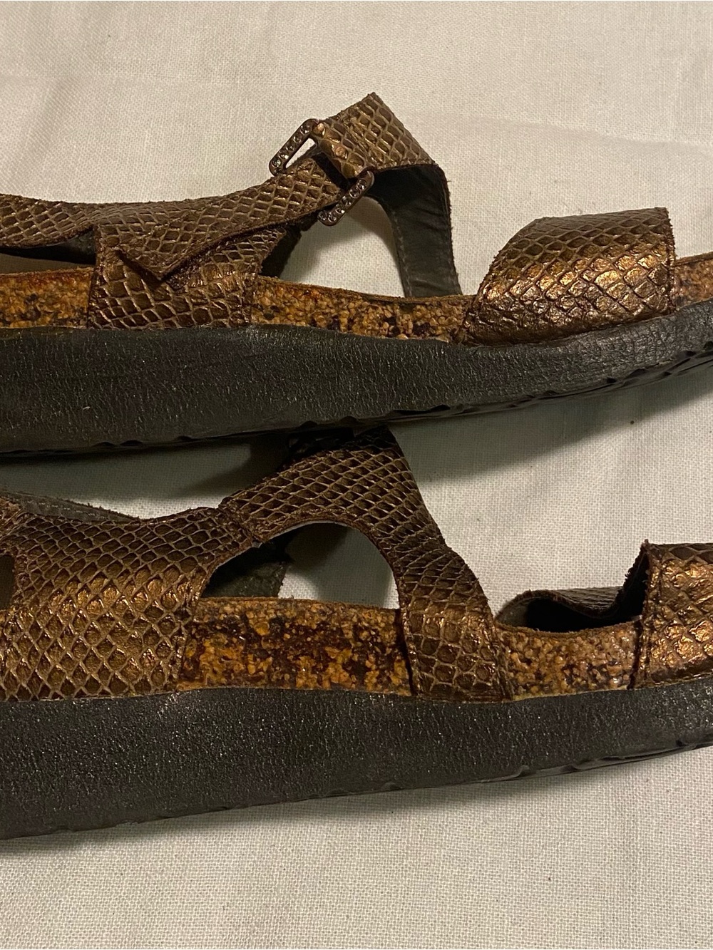 Naot Pamela Metallic Bronze Sandals - Picture 5 of 7